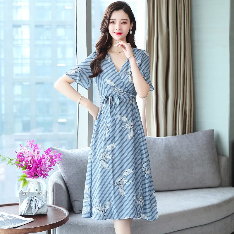 

Summer Dresses Female Temperament High Waist V-neck Lotus Leaf Sleeve Printed Chiffon Vestidos Casual Long Dress Women 2020 Z922