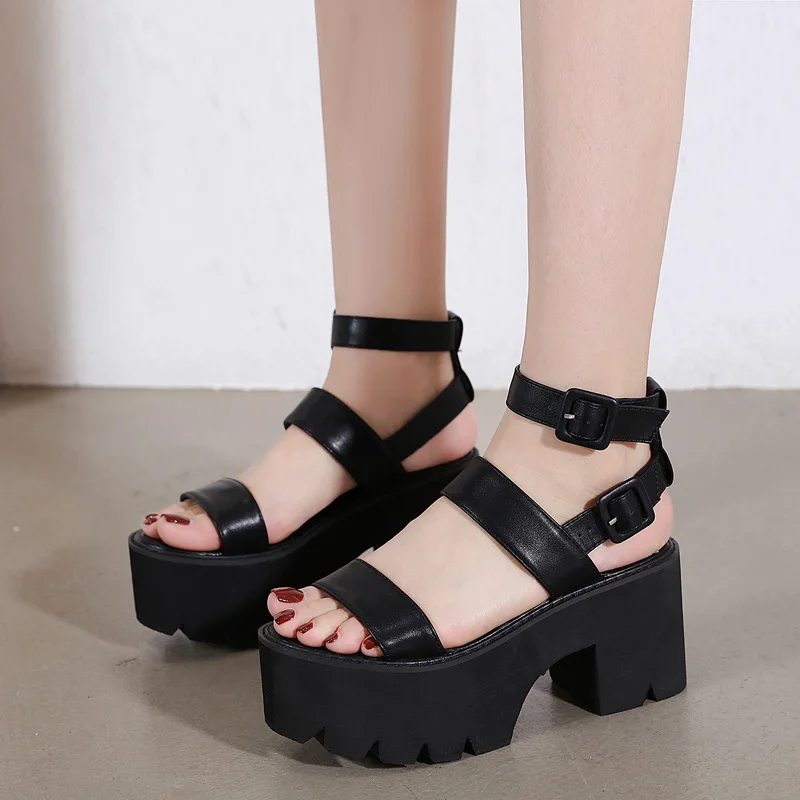 

Женские босоножки на толстой подошве, черные босоножки больших размеров 35-42 в европейском и американском стиле с открытым носком и пряжкой, ...