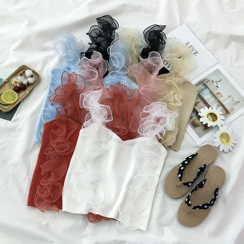 Женский укороченный топ на бретельках с рюшами кружевной L0445 лето-осень 2020 |