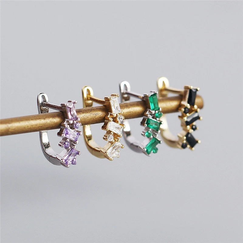 

Женские серьги-кольца из серебра 925 пробы с черными/зелеными бриллиантами