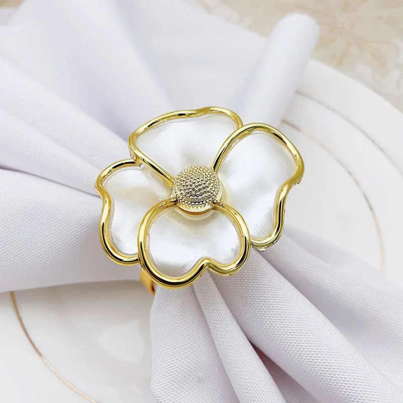 

6 Pcs Creative Metal Napkin Ring Button Ring Napkin Western Buckle Napkin Ring For Hotel Wedding Decor Party Dinner Table Decor