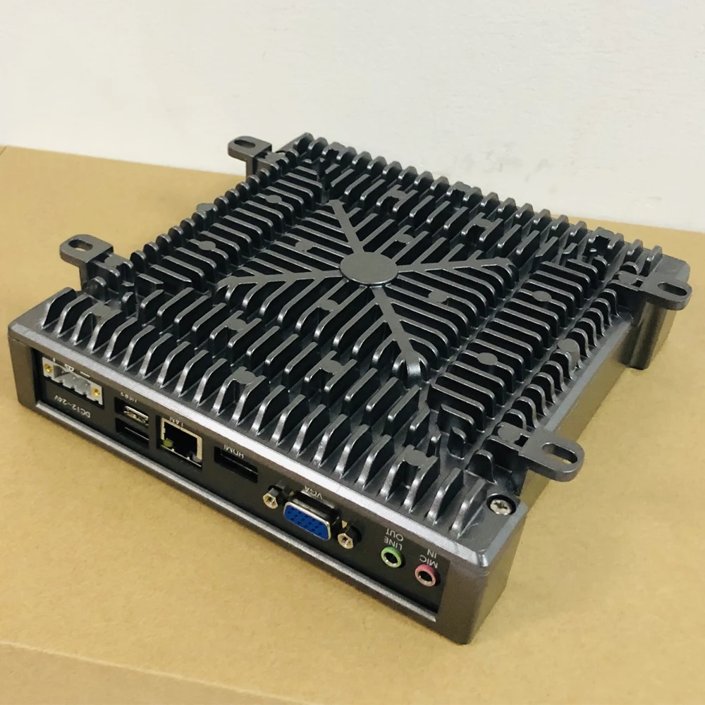 Четырехъядерный процессор Celeron J1900 1U встроенный безвентиляторный ПК компьютер 2