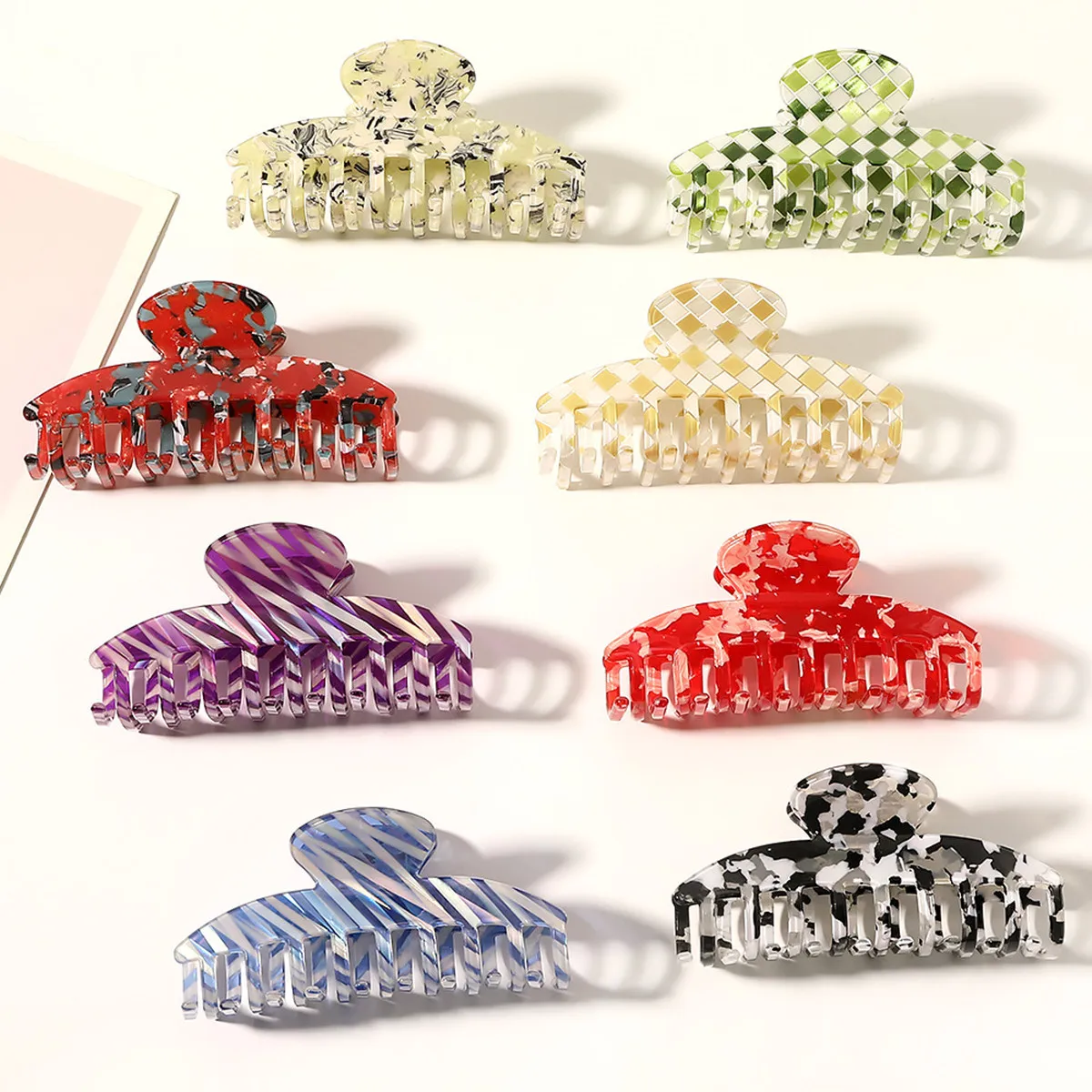 

New 25Color Patchwork Lattice Acetate Hair Claws Large Strip Print Barrette Crab Clip Ponytail Clip Women Girls Hair Accessories