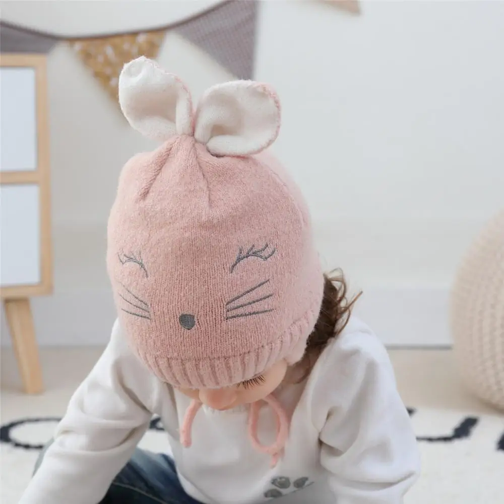Новинка 2019 Детские осенне-зимние шапки с вертикальными ушками и мигающим