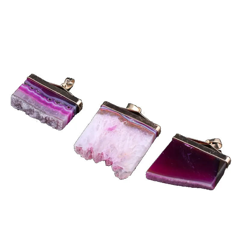 

Popular Agate Crystal Pendant Mixed with Natural Agate Stone Irregular Necklace Pendant 38x45mm Natural Semi-precious Stone