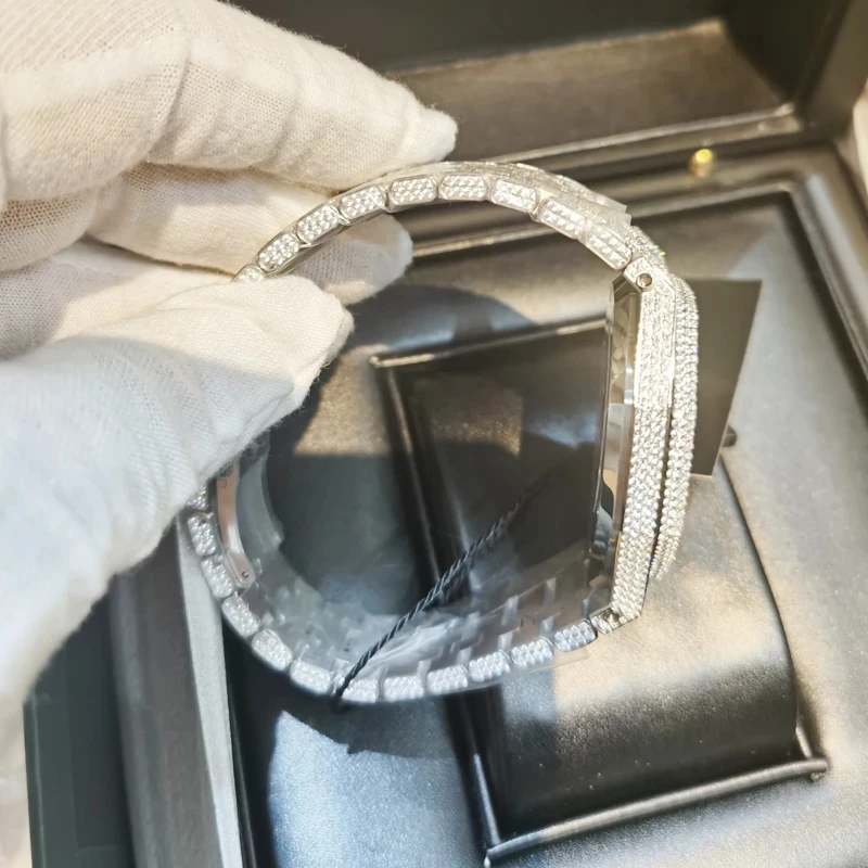 

Designer Watch Silver Ice Watch Arabic Numerals Swiss Eta Movement High Quality Sapphire Glass Sliding Surface Smooth Second-han