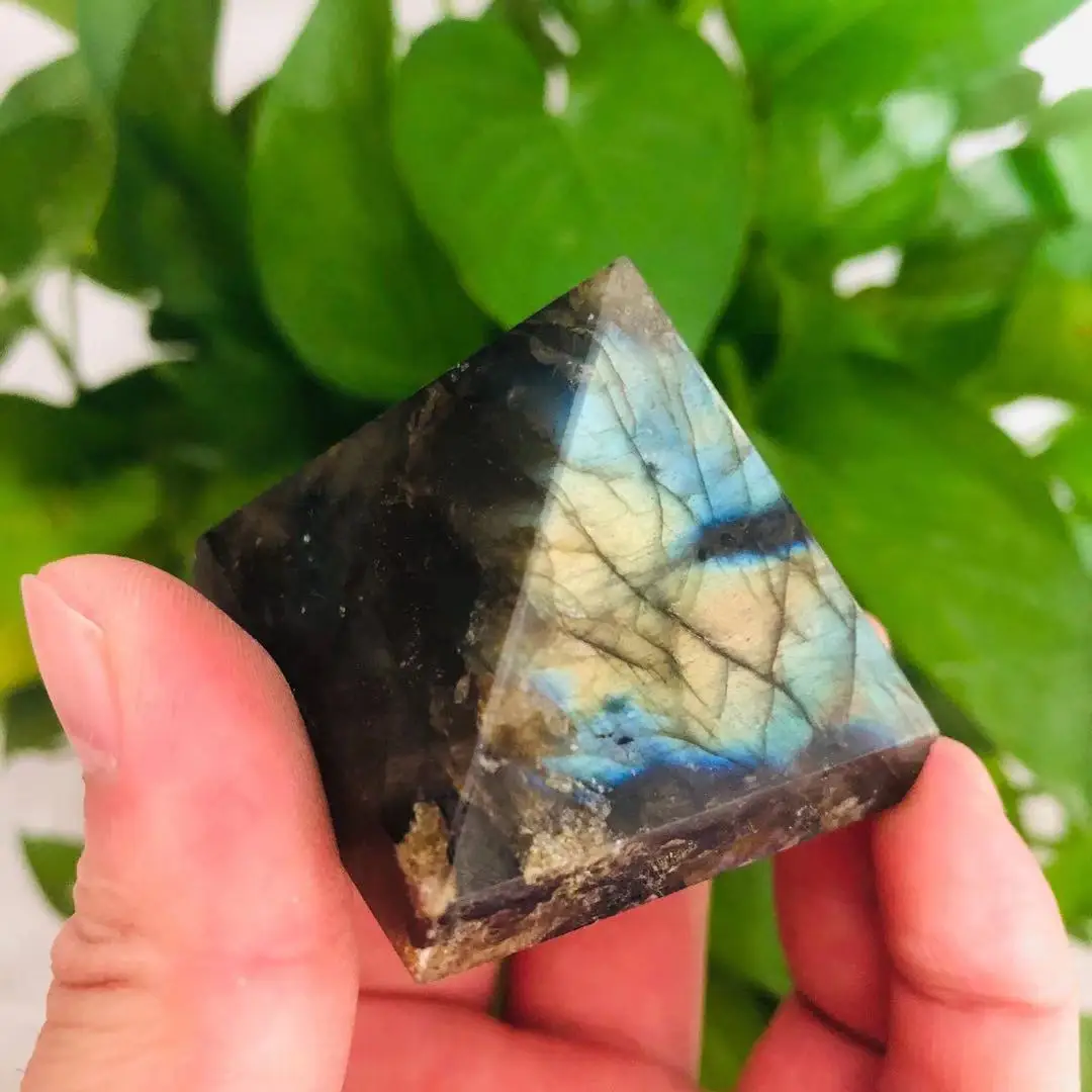 

1pc 40mm-60mm Natural Labradorite Quartz Crystal Stone Pyramid for Gift