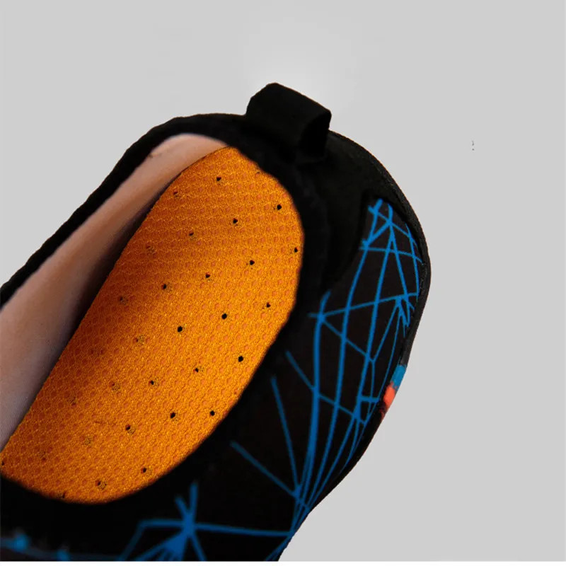 

Outdoor Aqua Shoes Beach Swimming Diving Wading Men and Women Swimming Drifting Hiking Breathable Lightweight Barefoot Sneakers