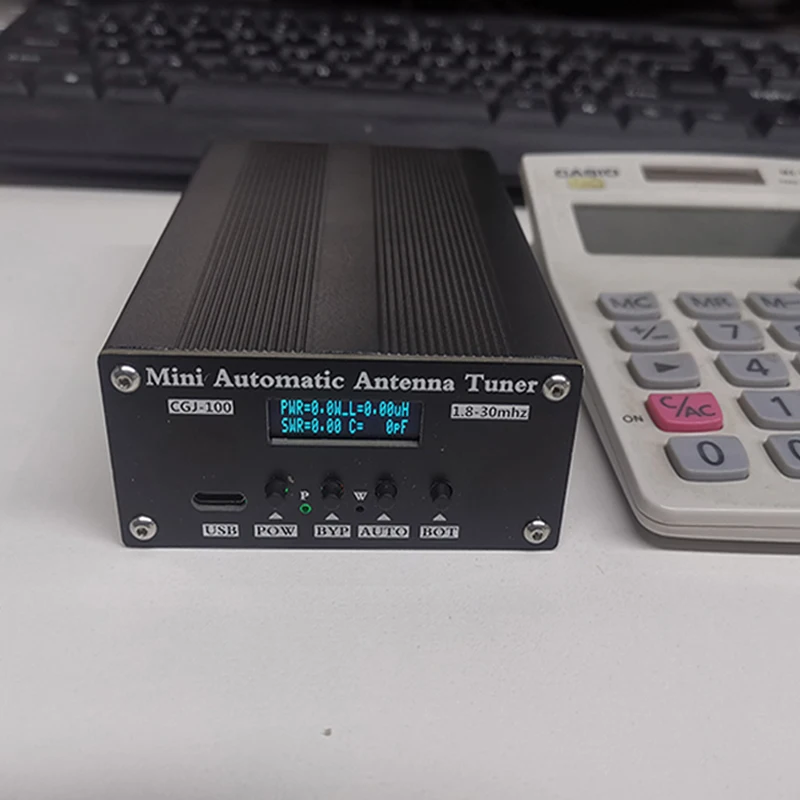 

1.8-30MHz ATU-100 Mini Assembled Automatic Antenna Tuner With 0.91 Inch OLED Display For 5-100W Shortwave Radio Stations