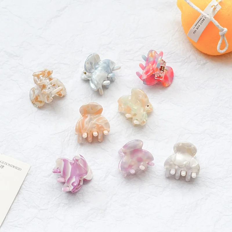 

Sweet Solid Color Hair Clip for Women Girls Hair Claw Chic Barrettes Claw Crab Hairpins Styling Fashion Winter Hair Accessories