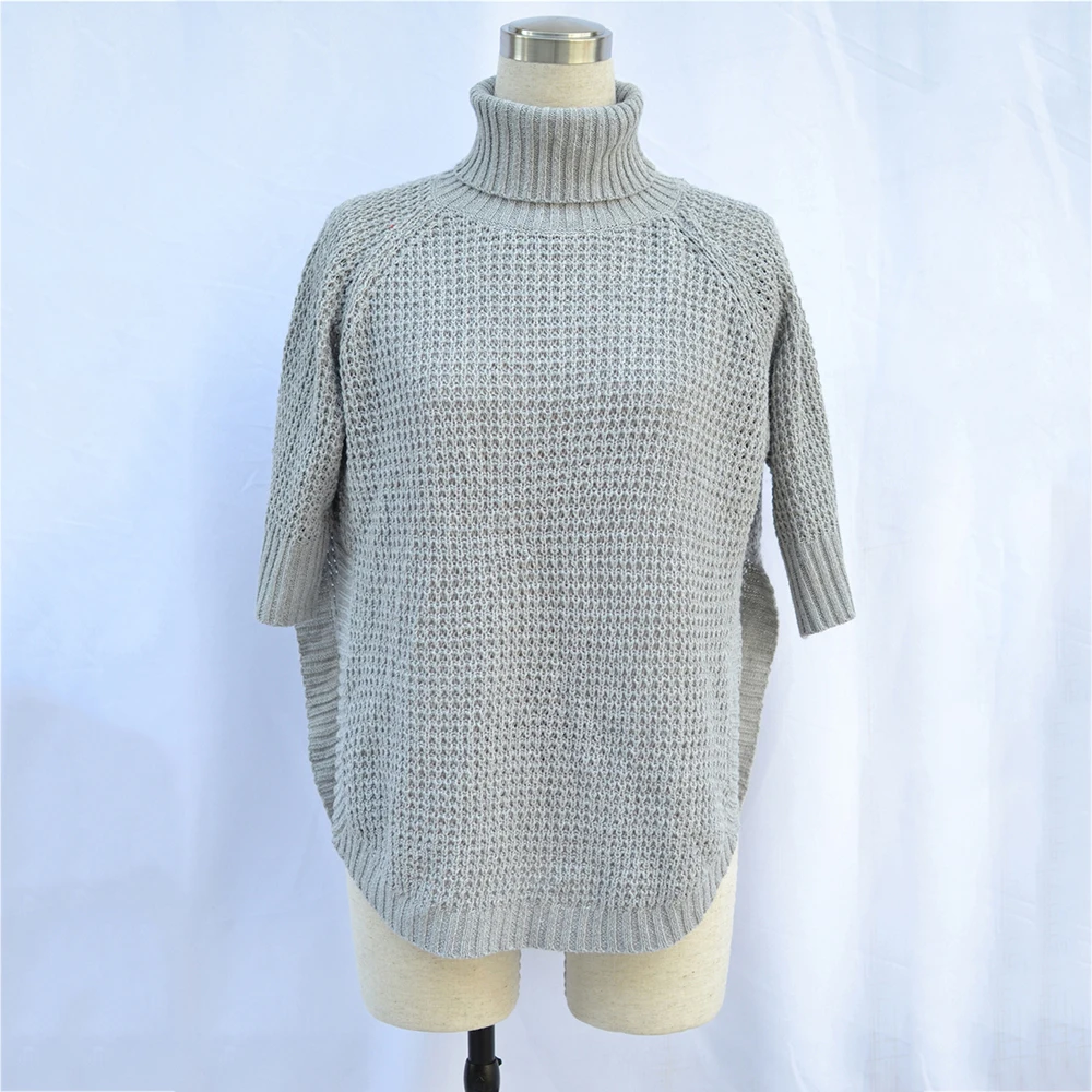 Осеннее платье-свитер с воротником-хомутом рукавом средней длины размера плюс