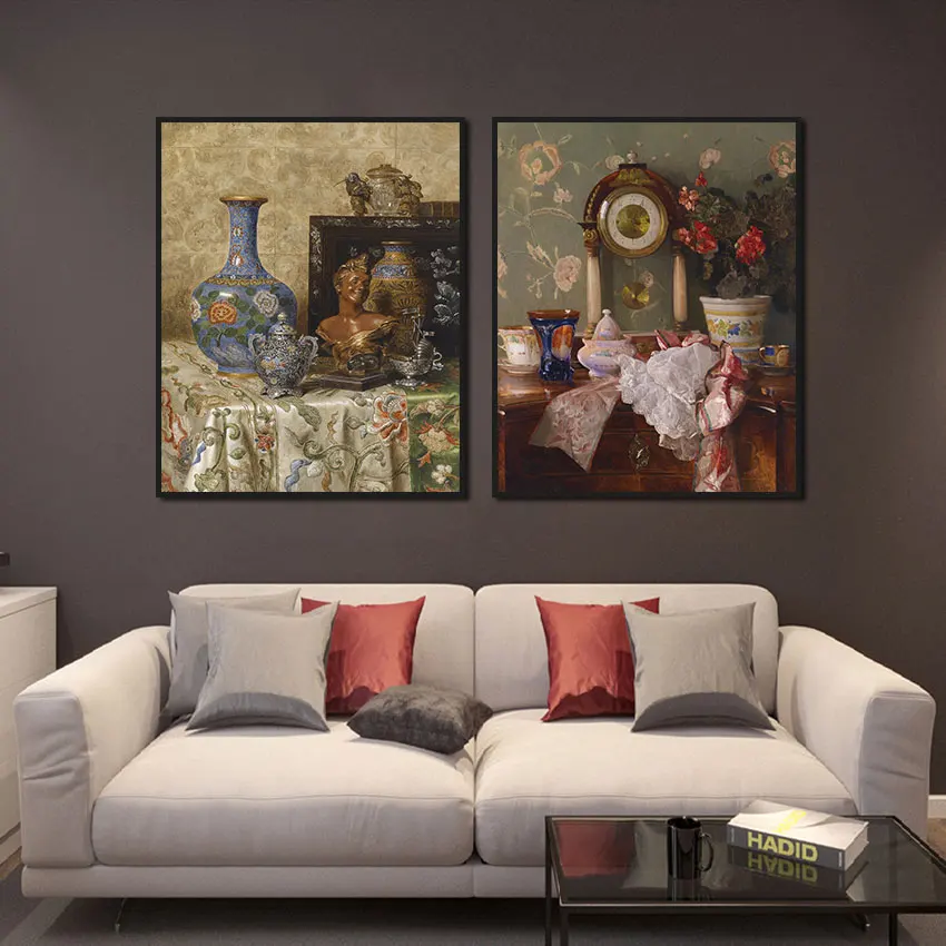 

Retro European Poster Wall Clock Vase Wall Art Canvas Painting Palace Woman Room Decoration Picture for Interior Room