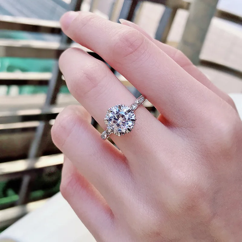 

925 Sterling Silver Micro Inlaid Hollow Flower Star Round Cut Zircon Women Ring Festival Exquisite Gift