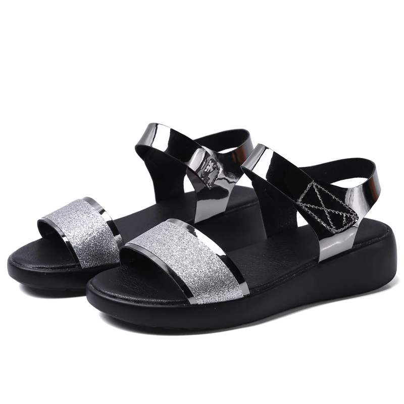 Женские босоножки на липучке черные или золотистые плоской резиновой подошве