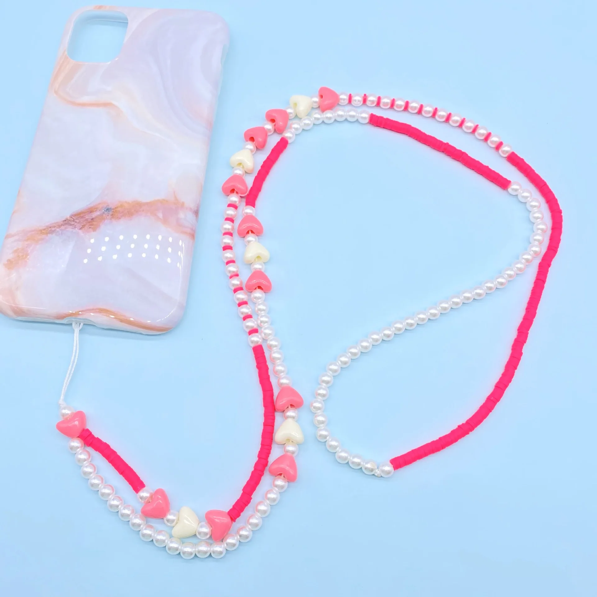 

2021 New Handmade Colorful Pink Heart Beads Long Chain Mobile Chain Jewelry Charm Bohemia Necklace for Phone