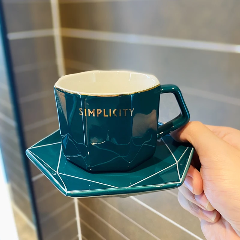 Светильник класса люкс ins элегантная кофейные чашки Однотонная одежда Phnom Penh