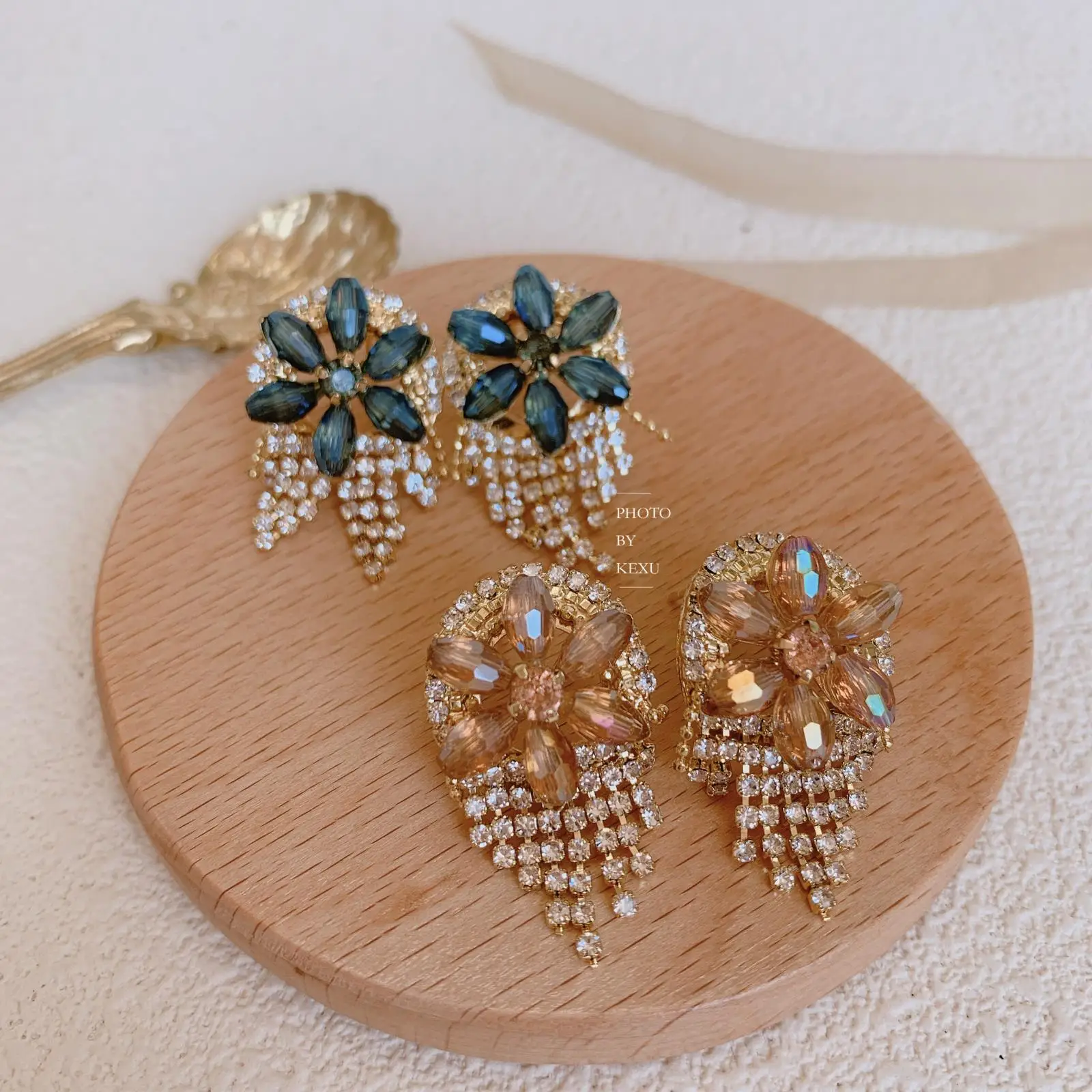 

Корейские серьги с кристаллами и цветами, винтажные большие серьги с бриллиантами и кисточками, персонализированные крупные Длинные украш...