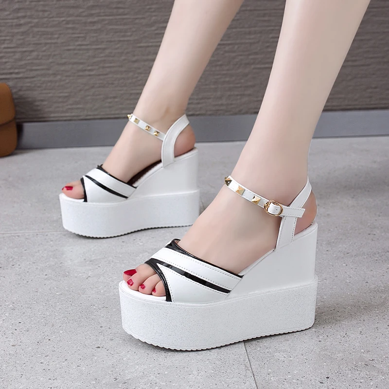 

2021 Summer Clogs With Heel Comfort Shoes for Women Increasing Height Sandals on A Wedge Muffins shoe Espadrilles Platform Open