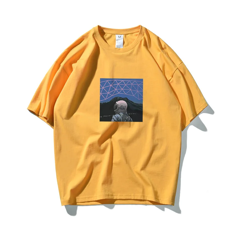 

Astronaut Hip Hop Oversize T Shirt Couple Streetwear American Hand Painted Tshirt Short Sleeve Cotton Loose T-Shirt 2021 Summer