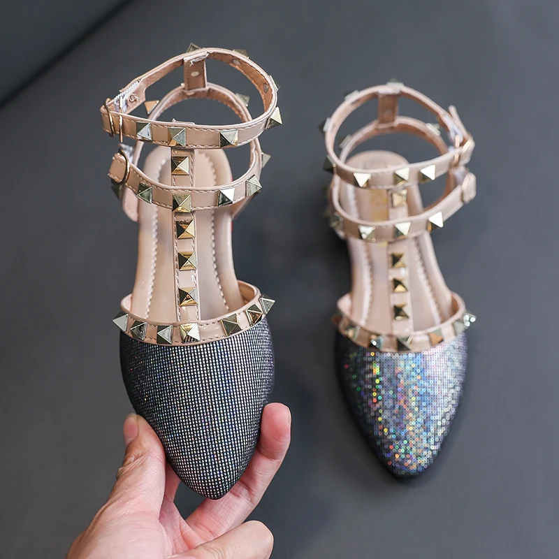 Сандалии для девочек с заклепками новинка 2020 летние детские элегантные сандалии