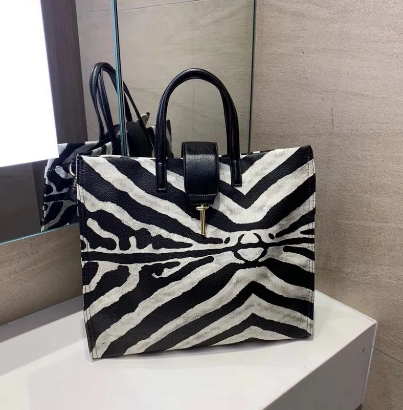 Fashion Zebra Pattern Handbags Big Women Tote Bag High Quality Leather Casual Female Shoulder Bags Large Capacity Messenger Bag images - 6