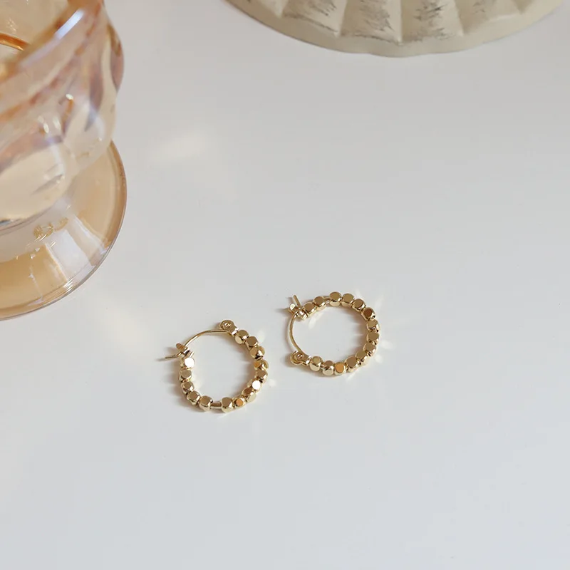 

Minimalist Bling Bling Metal Beads Hoop Earrings for Women 2020 Unique Design Gold Color Alloy Circle Statement Earrings Jewelry