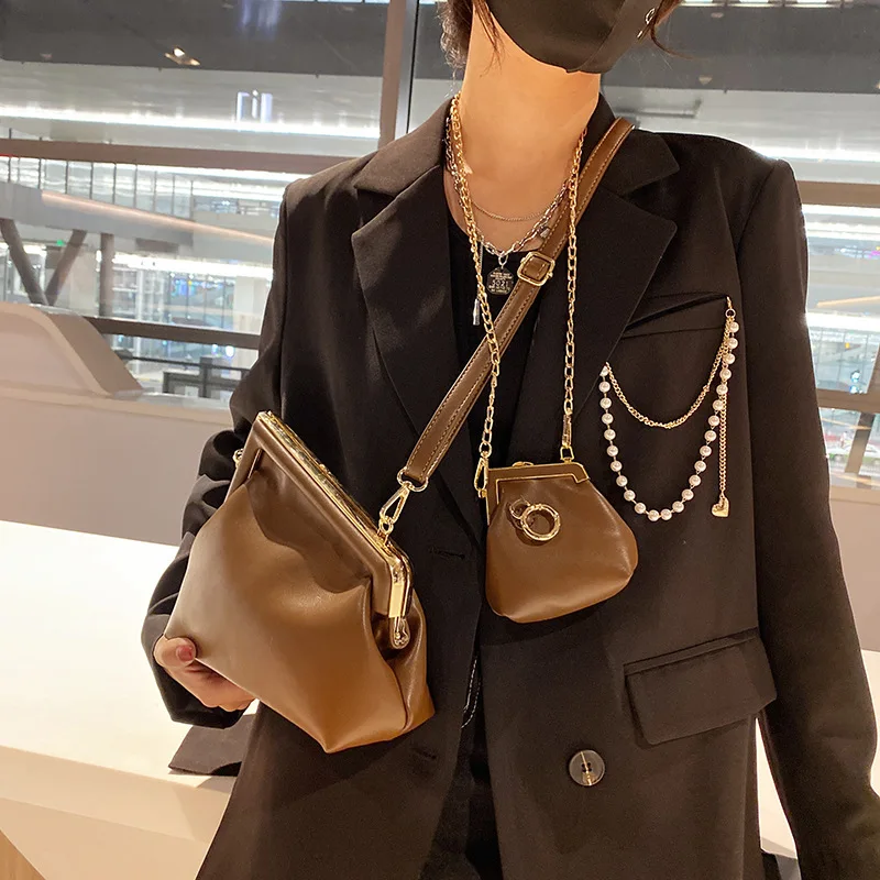 

High Quality Women's Creative Clip Shoulder Bag 2021 New Fashion Chain One Shoulder Trend Personality Trend Messenger Bag Women