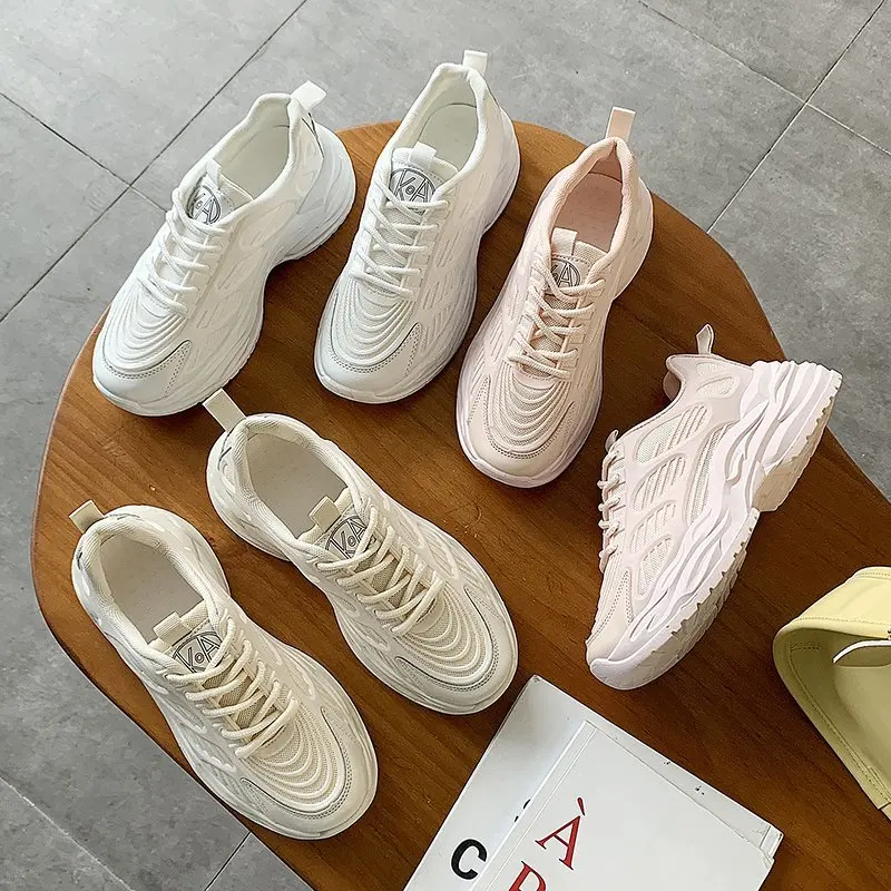 

2020 new spring breathable mesh wild fashion women's shoes thick bottom sports and leisure old shoes tide shoes Z899