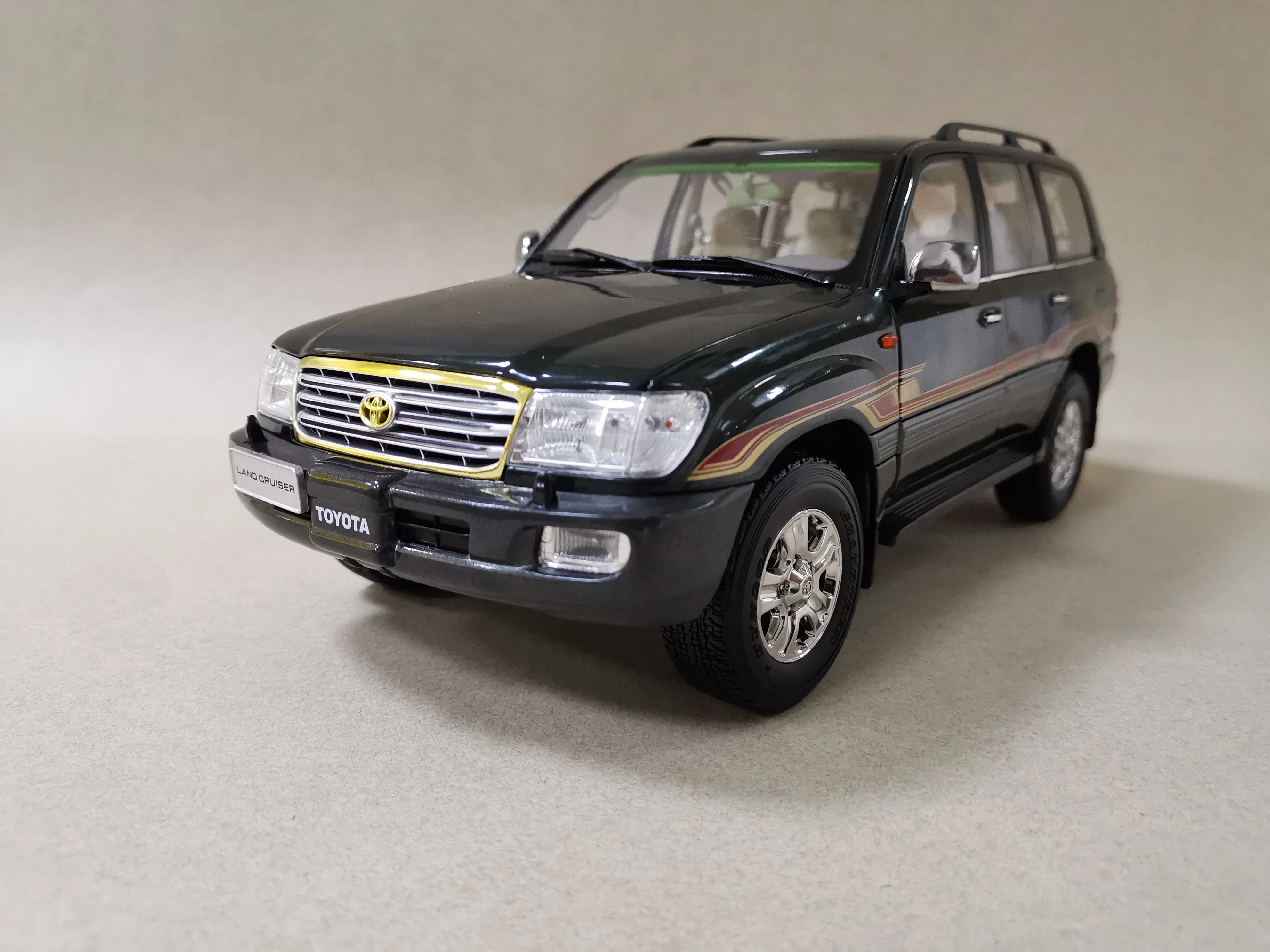 Высококачественная модель из сплава 1:18 для Toyota Coolroad LC100 внедорожника литого