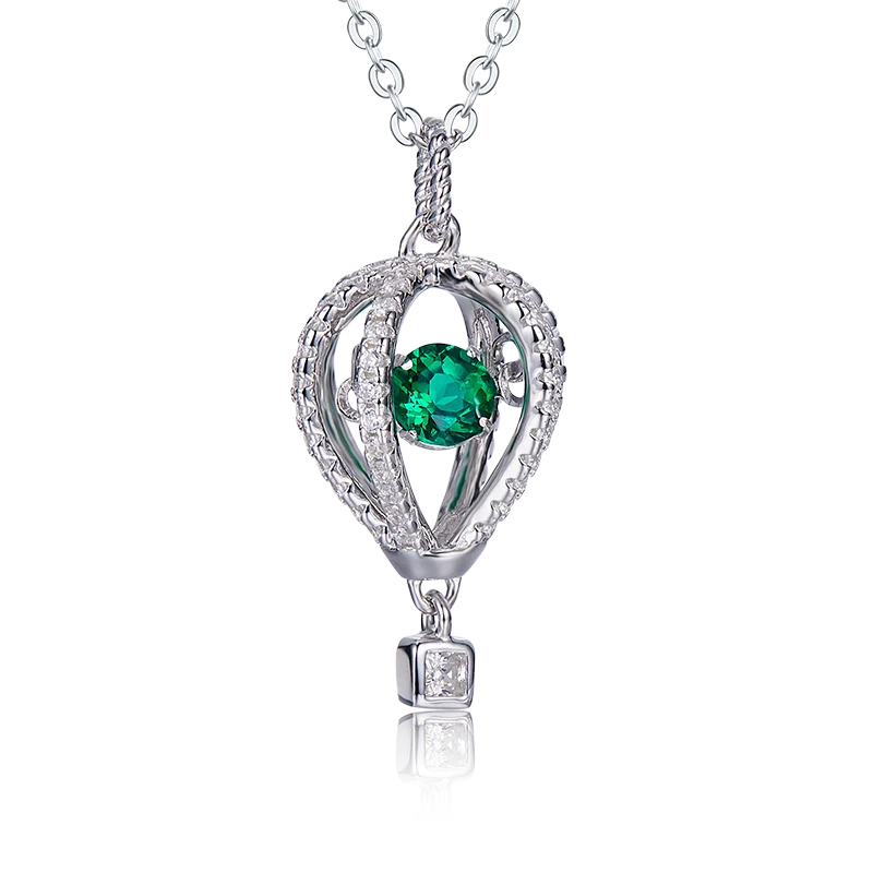 

Женское кольцо из серебра 925 пробы с изумрудом