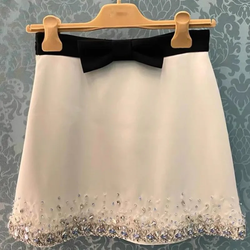 

2021 New Summer Women's Luxury Diamond-Studded A-Line Skirt Female Bowknot High Waist Short Skirt Pack Hip Skirt