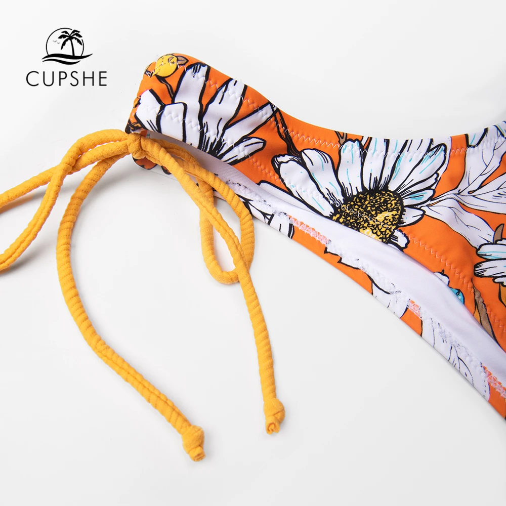 Трусики-стринги CUPSHE Daisy с цветочным принтом и завязкой по бокам заниженной талией