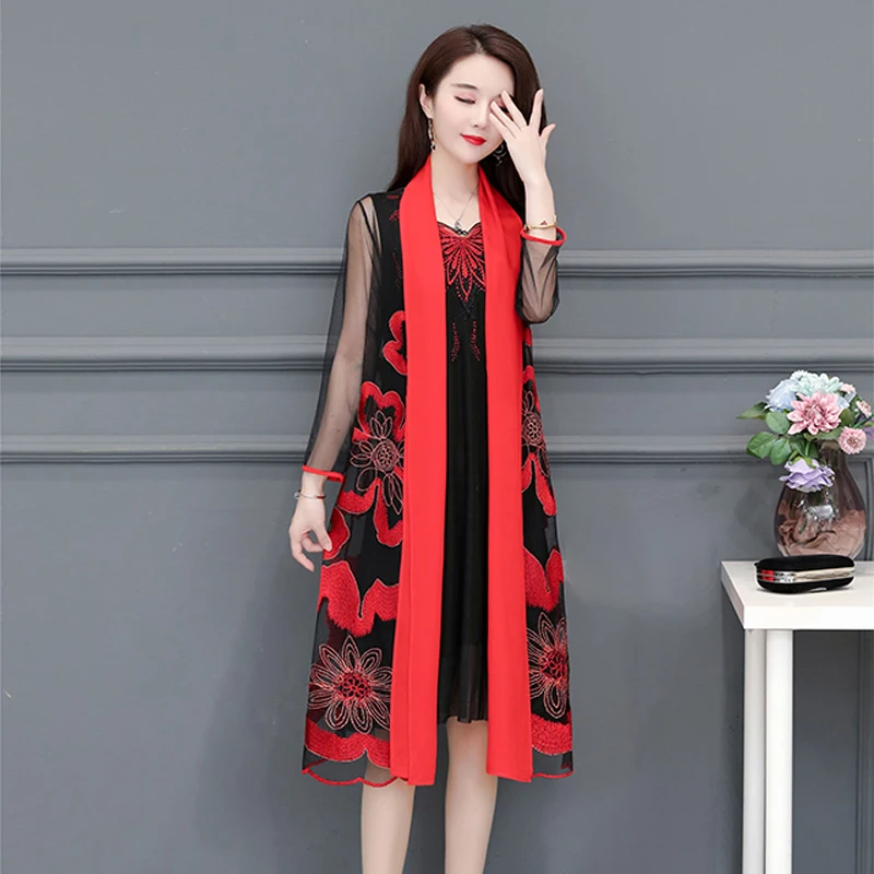 

2022 new Women's embroidery double placket cardigan jacket Women's lace mesh embroidery jacket size L-5XL