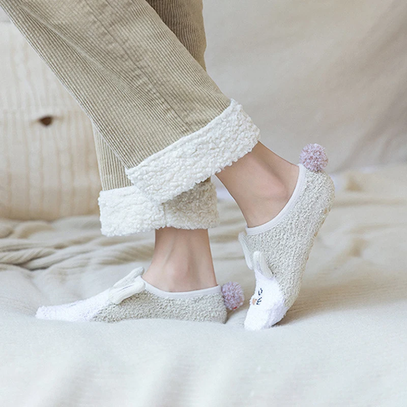Cute Coral Fleece Socks Women Winter Warm Boat Socks Floor Silicone Non-slip 3D No Show Short Animal Socks Female Home Calcetine