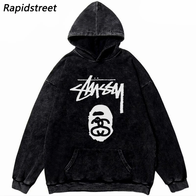 

Hoodies & Sweatshirts