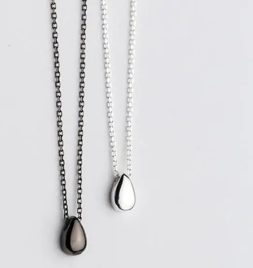 

Маленькое ожерелье из белой/черной эмали 6 мм х 4 мм), подвеска в виде капли воды, 100% натуральная. Ювелирные украшения из серебра 925 пробы GTLX1565