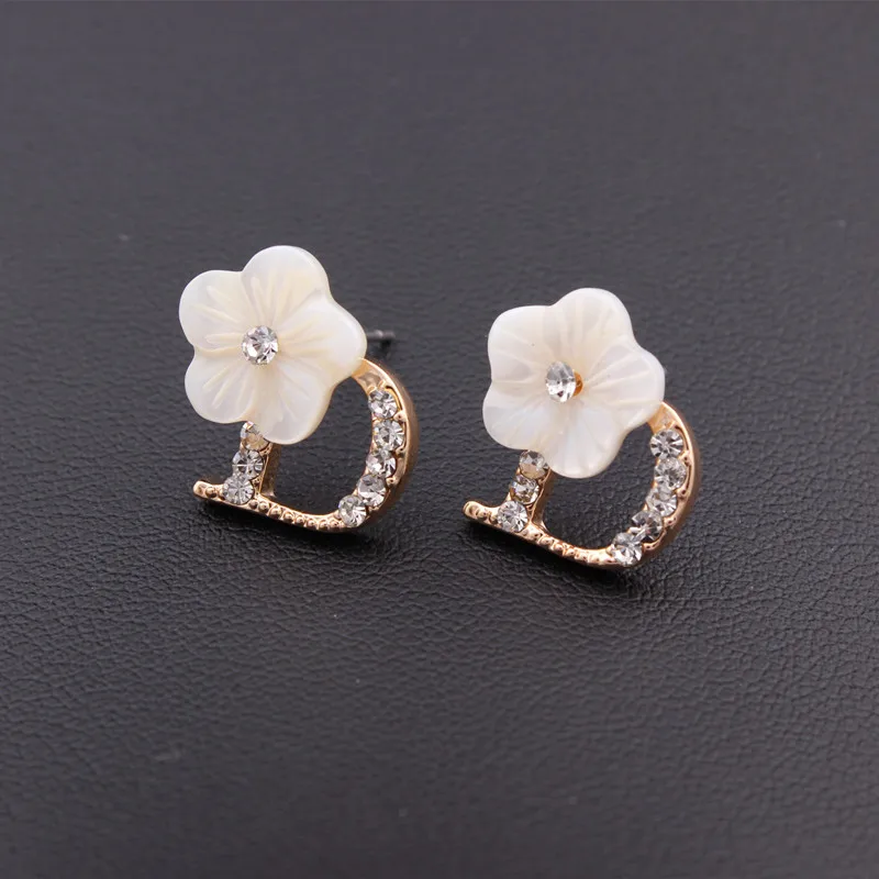 Лидер продаж золотистые серьги гвоздики SWOUR в форме букв D простые фирменные