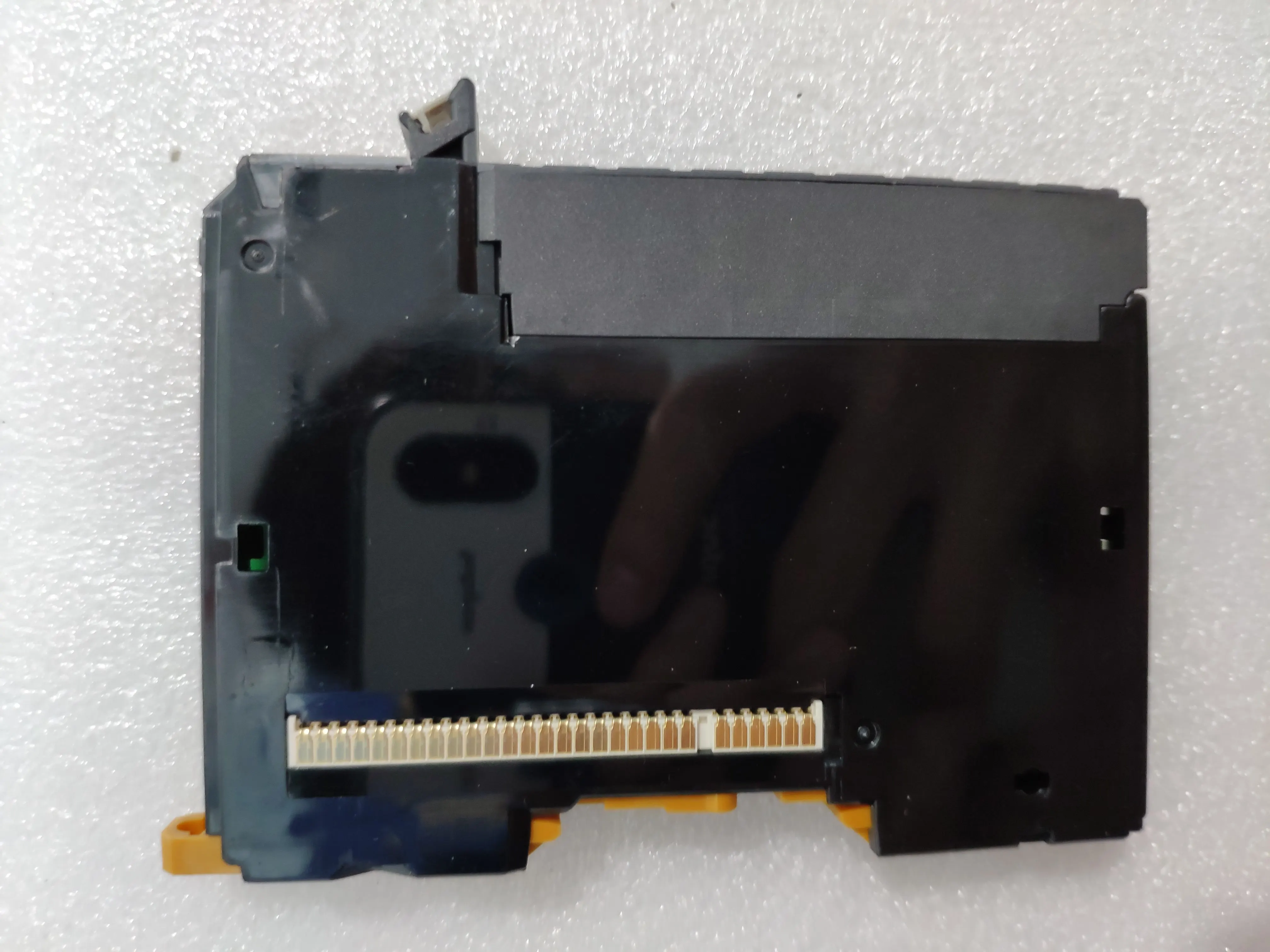 Япония OMRON импульсный выходной блок NX-PG0112/NX PG0112 90% новый (цена Оборотная) |