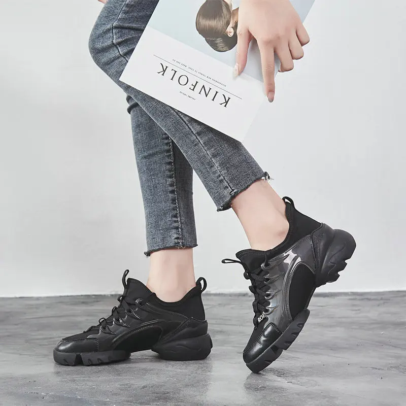 new hot sports running shoes Outdoor Lace-up Breathable Lightweight Sneakers Women Comfortable Athletic Shoes E31-100