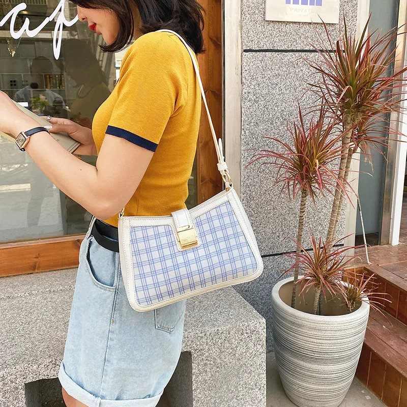 

Молочный чай цвет белый Подмышечный мешок сумки 2020 Новый Модный маленький мешок решетка крокодиловый узор французская текстура нишевая Су...