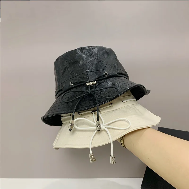 

Новинка Осенняя модная Водонепроницаемая веревочная декоративная Лоскутная Панама из искусственной кожи 202107-YY для мужчин и женщин шляпа д...