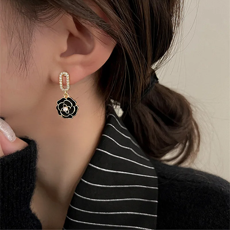 

S925 Vintage Elegant Temperament Black White Camellia Tassel Drop Earrings For Woman New Fashion Jewelry Sweet Flower Gifts