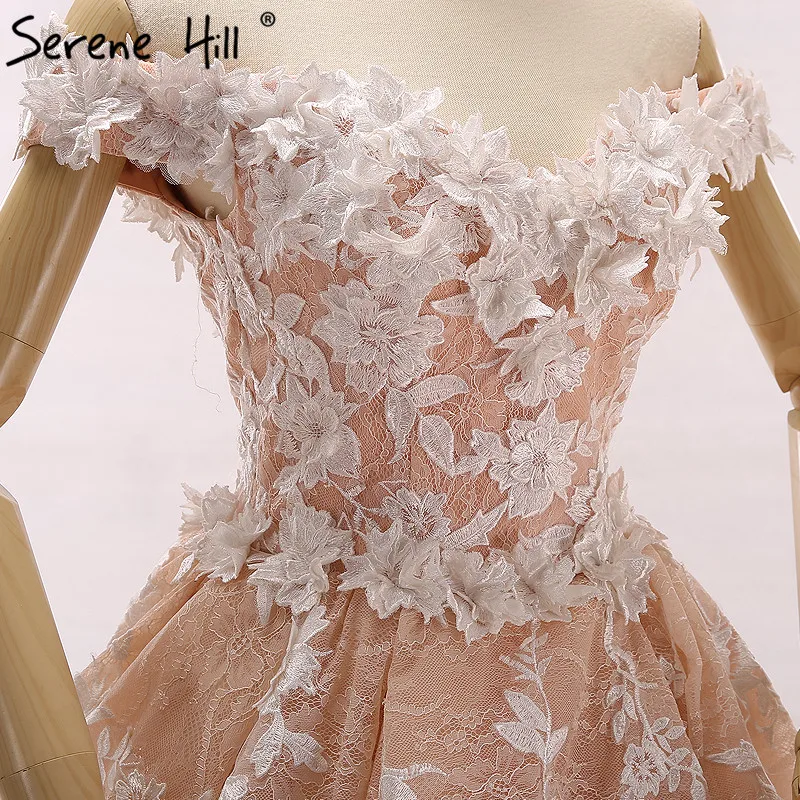 Романтичное свадебное платье из тюля с аппликацией персикового цвета 3D цветком