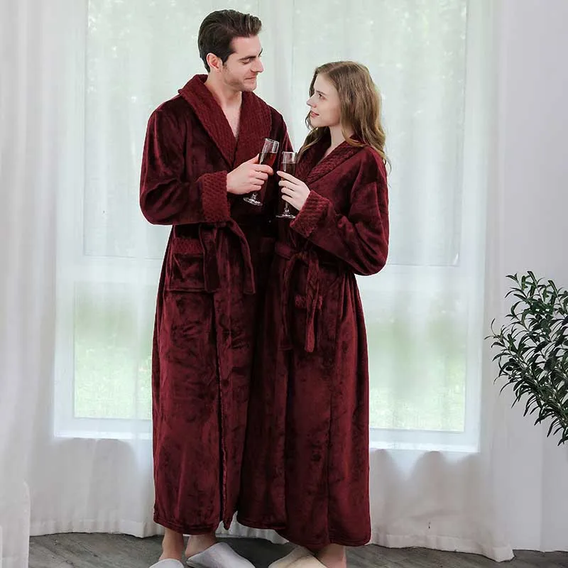 Женский зимний утолщенный теплый фланелевый длинный халат женский для