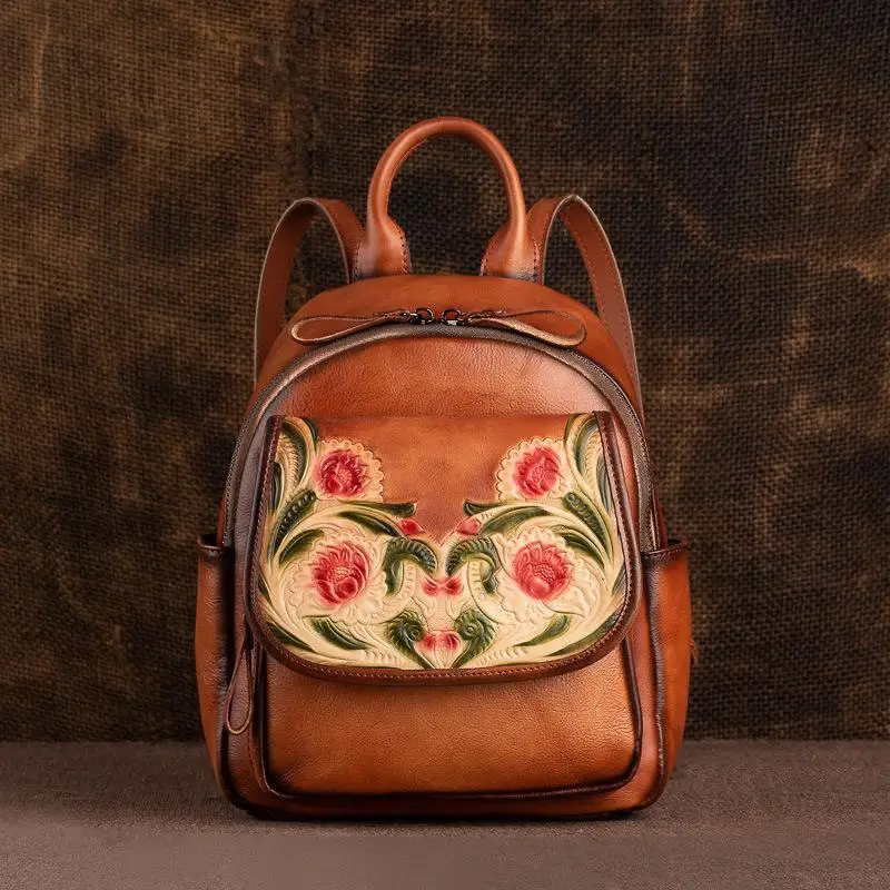 

2021 Summer Vintage Bagpack Genuine Leather Retro Handmade Embossing Women Backpack First Layer Cowhide Travel Bagpack Sac A Dos