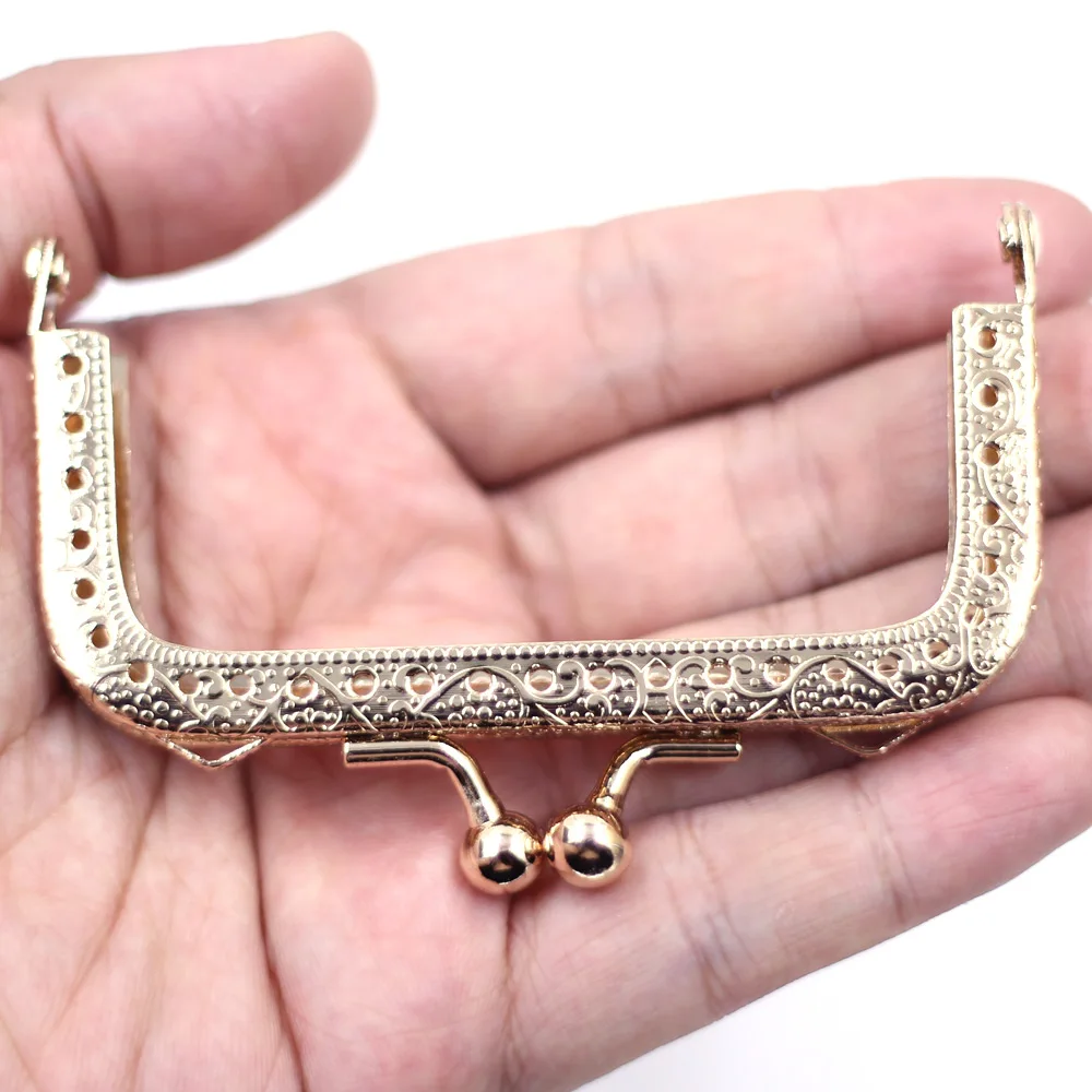 

Оптовая продажа, квадратные металлические рамки для кошелька 8,5 см, пряжка для клатча, ручка для сумки, золотистый цвет, «сделай сам», аксесс...