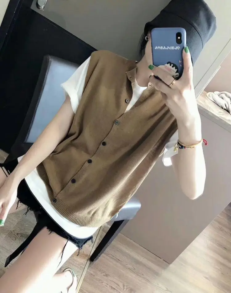 

Жилет на семь пуговицах без рукавов, свитер, новинка 2021, Свободный вязаный жилет, уличная одежда в Корейском стиле для ленивых женщин, кардиг...