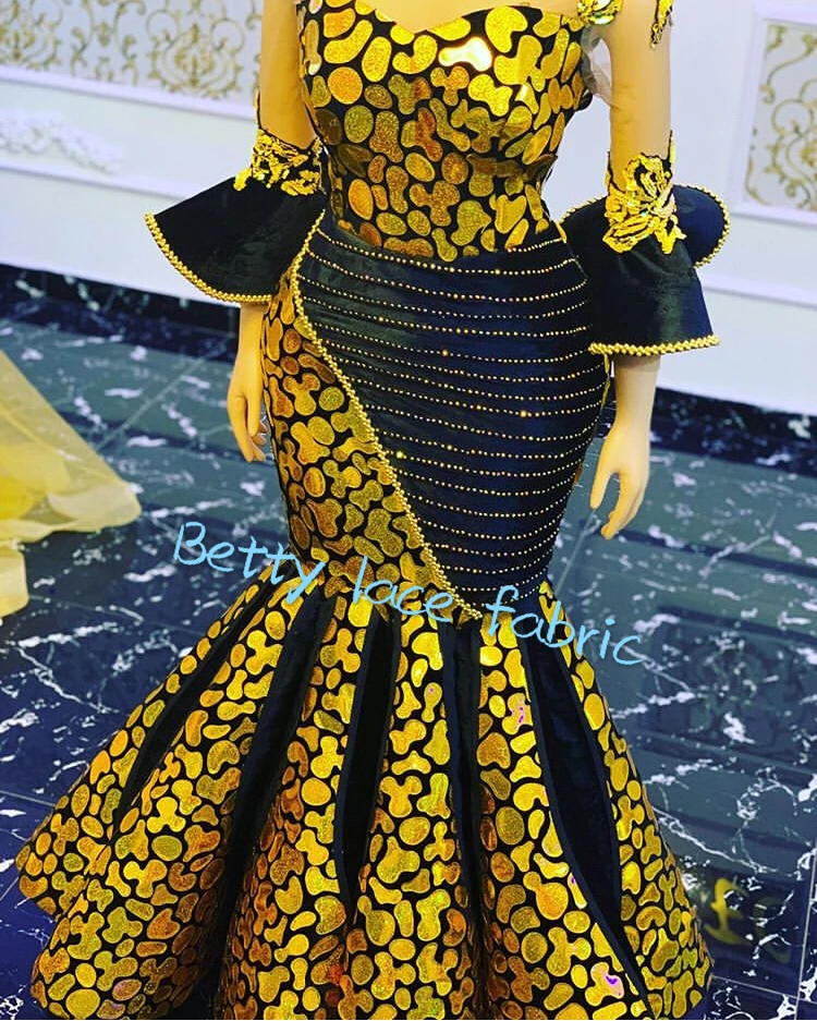 Новейший дизайн швейцарская хлопковая ткань хит продаж необычная форма нашивка