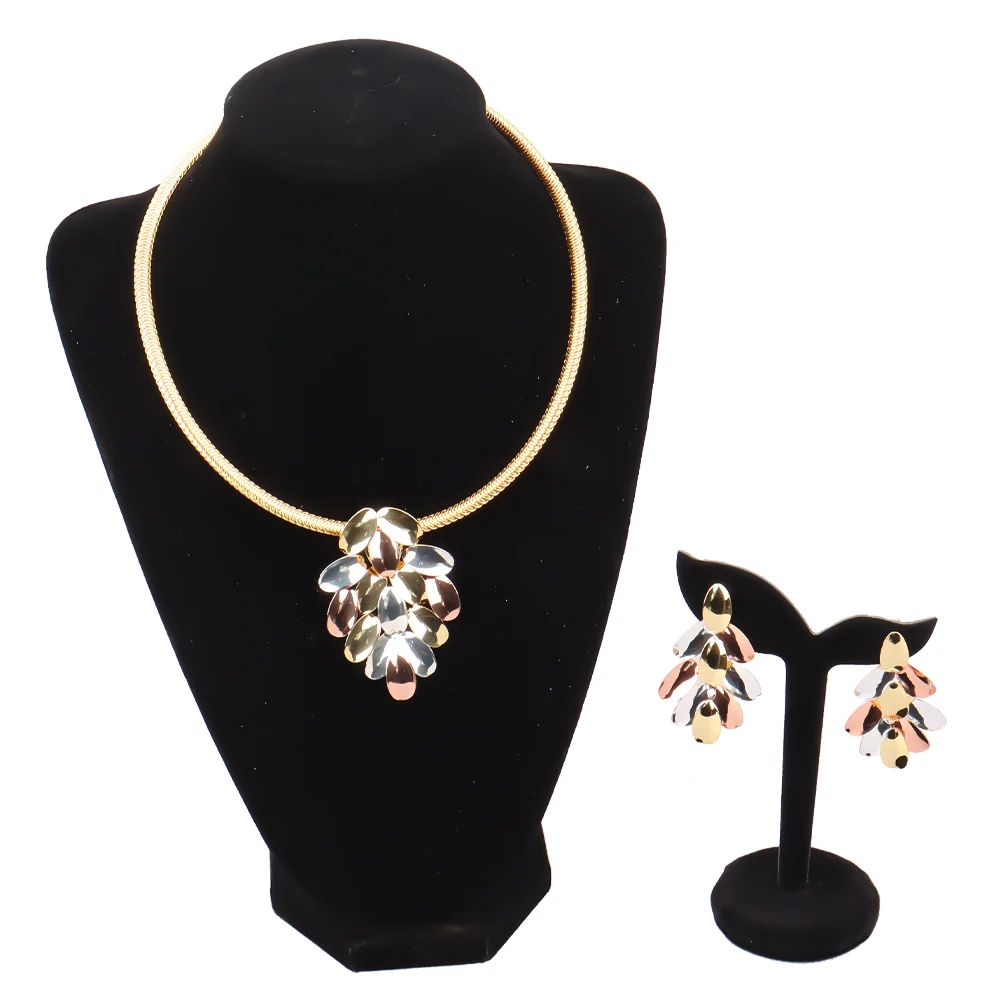 

Gold Jewelry Sets for Women African Bridal Wedding Gifts Bohemian Flower Necklace Earrings Sets Jewellery