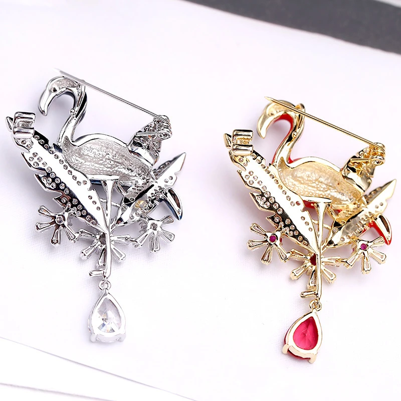 

Hot Sale Rhinestone Pins Brooches for Women Fashion White Red Zirconia Enamel Flamingo Brooch Jewelry Accessories Badge Gift